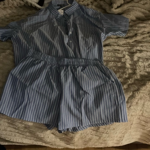 Lily Stripped Short Set - Picture 2 of 2